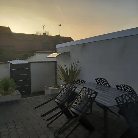 Of08 - Maison Entre Et Foret *